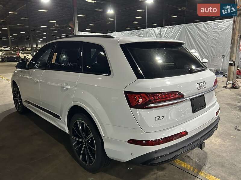 Внедорожник / Кроссовер Audi Q7 2020 в Киеве