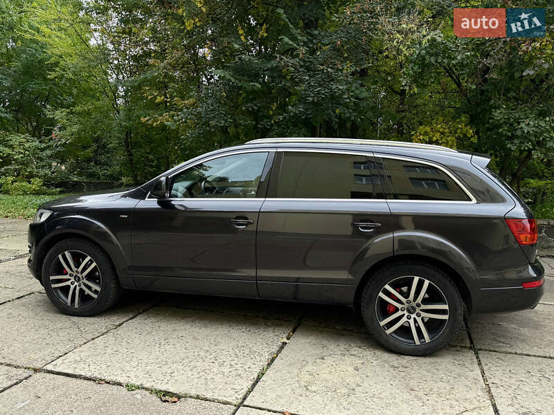 Внедорожник / Кроссовер Audi Q7 2006 в Луцке