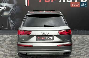 Позашляховик / Кросовер Audi Q7 2017 в  фото 22 Позашляховик / Кросовер Audi Q7 2017 в