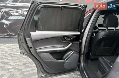 Позашляховик / Кросовер Audi Q7 2017 в  фото 77 Позашляховик / Кросовер Audi Q7 2017 в