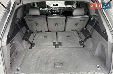 Позашляховик / Кросовер Audi Q7 2017 в  фото 76 Позашляховик / Кросовер Audi Q7 2017 в