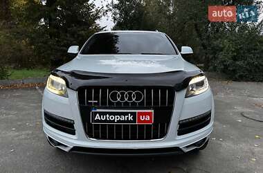 Внедорожник / Кроссовер Audi Q7 2013 в 