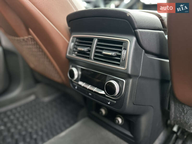 Позашляховик / Кросовер Audi Q7 2018 в Львові