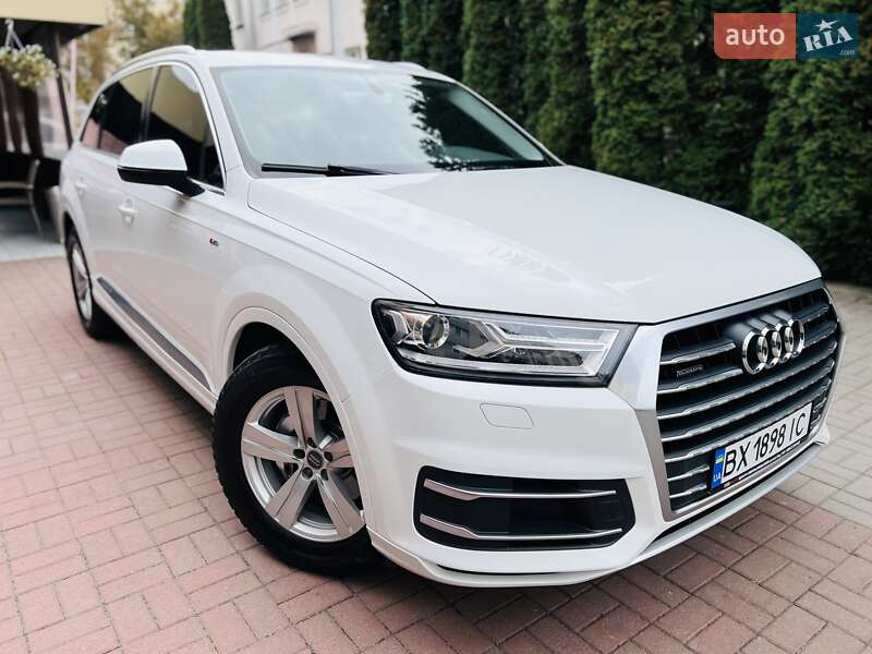 Позашляховик / Кросовер Audi Q7 2015 в Хмельницькому