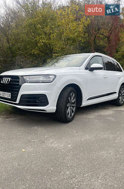 Внедорожник / Кроссовер Audi Q7 2018 в 