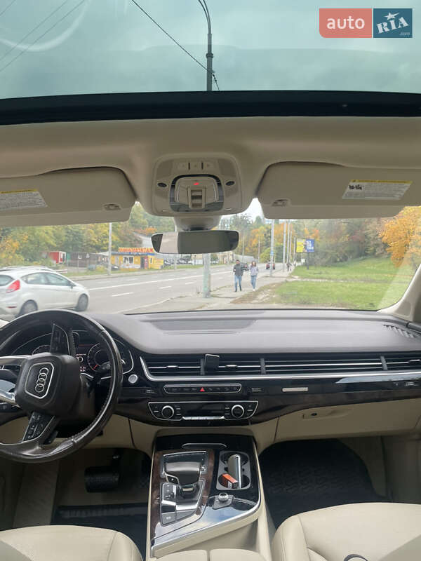 Позашляховик / Кросовер Audi Q7 2018 в Києві