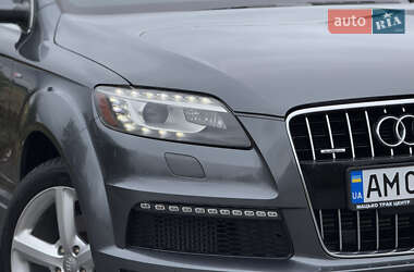 Позашляховик / Кросовер Audi Q7 2011 в 