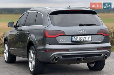 Позашляховик / Кросовер Audi Q7 2011 в 