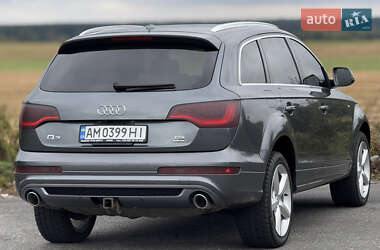 Позашляховик / Кросовер Audi Q7 2011 в 