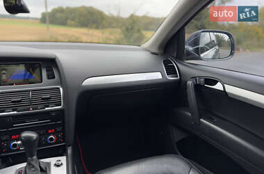 Позашляховик / Кросовер Audi Q7 2011 в 