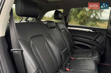 Позашляховик / Кросовер Audi Q7 2011 в 