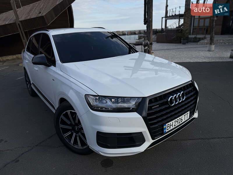Позашляховик / Кросовер Audi Q7 2017 в Одесі фото 17 Позашляховик / Кросовер Audi Q7 2017 в Одесі