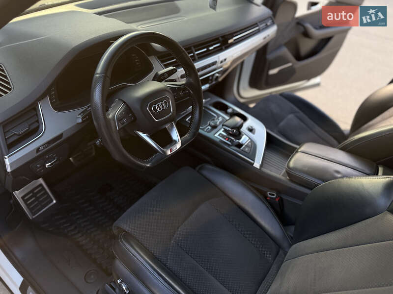 Позашляховик / Кросовер Audi Q7 2017 в Одесі фото 55 Позашляховик / Кросовер Audi Q7 2017 в Одесі