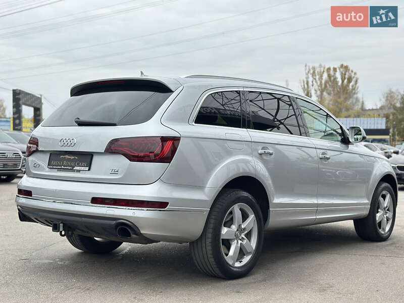 Позашляховик / Кросовер Audi Q7 2015 в Харкові