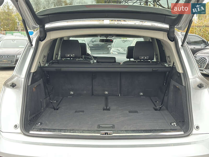 Позашляховик / Кросовер Audi Q7 2015 в Харкові