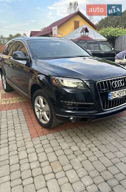Внедорожник / Кроссовер Audi Q7 2012 в 