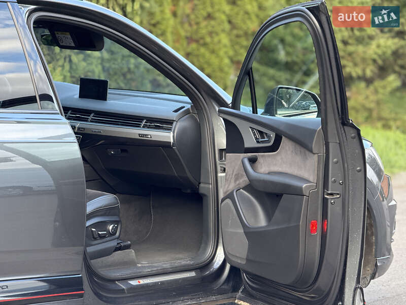 Позашляховик / Кросовер Audi Q7 2016 в Тернополі фото 27 Позашляховик / Кросовер Audi Q7 2016 в Тернополі