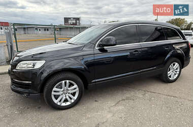 Позашляховик / Кросовер Audi Q7 2007 в 