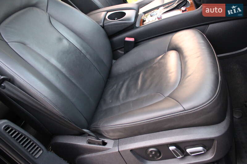 Внедорожник / Кроссовер Audi Q7 2014 в Ровно
