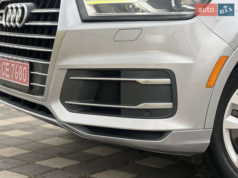 Внедорожник / Кроссовер Audi Q7 2015 в Стрые