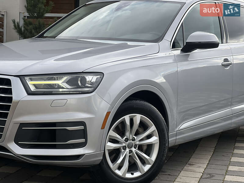 Внедорожник / Кроссовер Audi Q7 2015 в Стрые