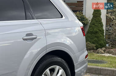 Позашляховик / Кросовер Audi Q7 2015 в  фото 23 Позашляховик / Кросовер Audi Q7 2015 в