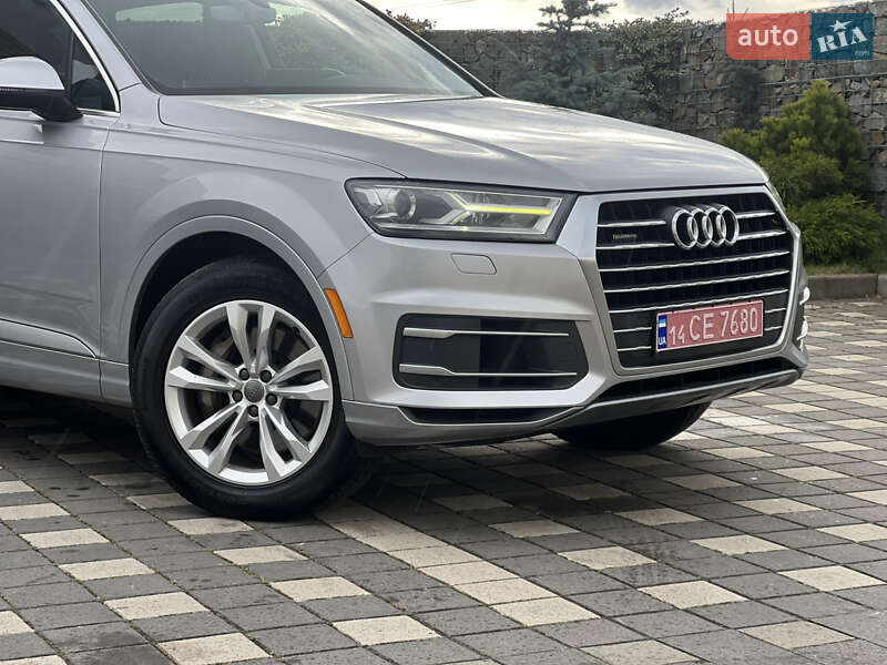 Внедорожник / Кроссовер Audi Q7 2015 в Стрые