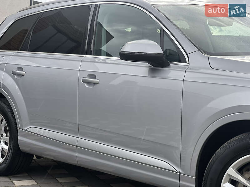 Внедорожник / Кроссовер Audi Q7 2015 в Стрые