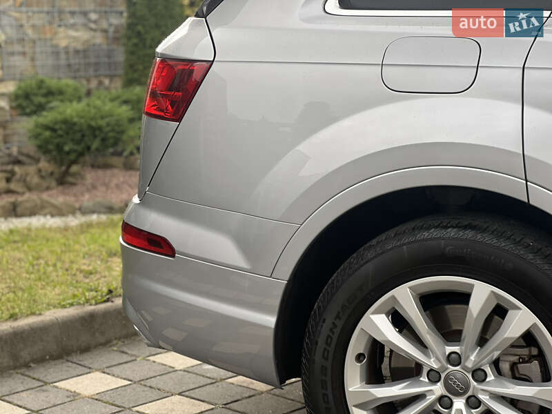 Внедорожник / Кроссовер Audi Q7 2015 в Стрые