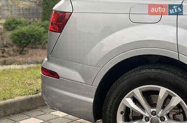 Позашляховик / Кросовер Audi Q7 2015 в  фото 43 Позашляховик / Кросовер Audi Q7 2015 в