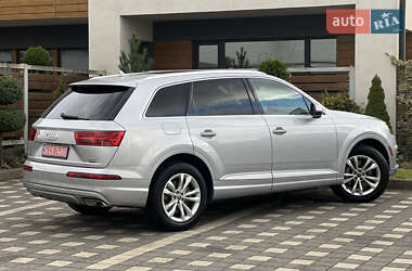 Позашляховик / Кросовер Audi Q7 2015 в  фото 53 Позашляховик / Кросовер Audi Q7 2015 в