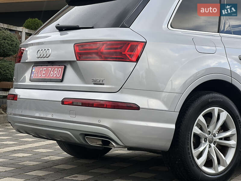Внедорожник / Кроссовер Audi Q7 2015 в Стрые