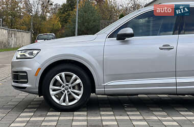 Позашляховик / Кросовер Audi Q7 2015 в  фото 58 Позашляховик / Кросовер Audi Q7 2015 в