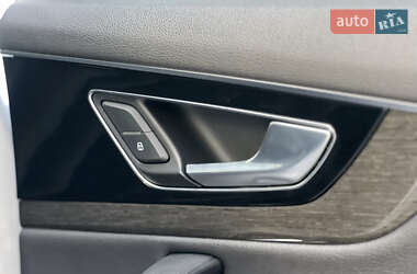 Позашляховик / Кросовер Audi Q7 2015 в  фото 115 Позашляховик / Кросовер Audi Q7 2015 в
