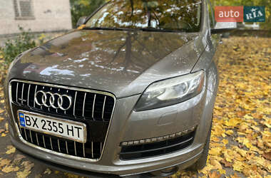 Позашляховик / Кросовер Audi Q7 2011 в 