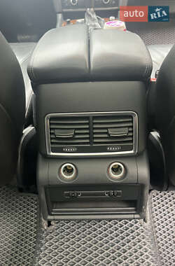 Позашляховик / Кросовер Audi Q7 2011 в 