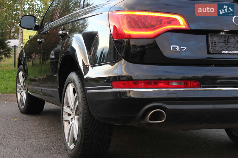 Внедорожник / Кроссовер Audi Q7 2014 в Ровно