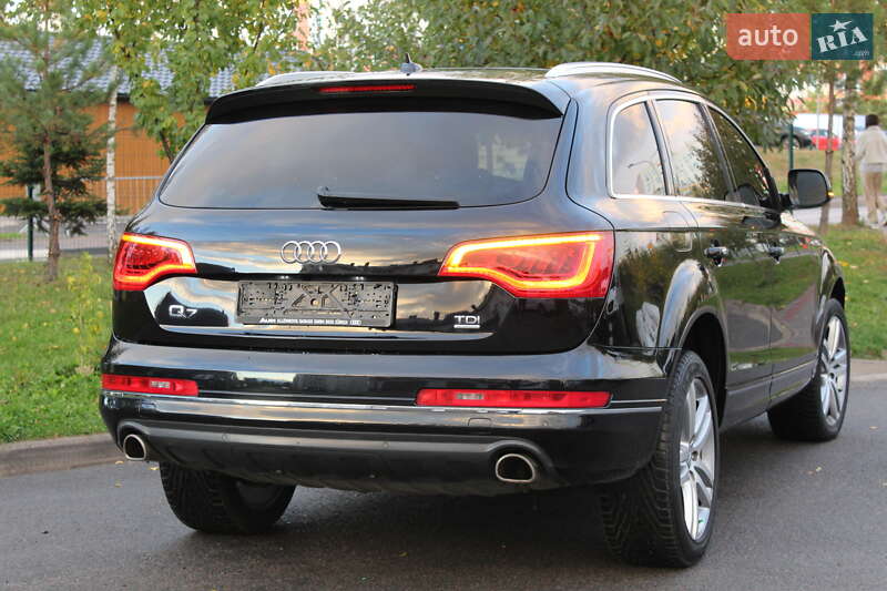 Внедорожник / Кроссовер Audi Q7 2014 в Ровно