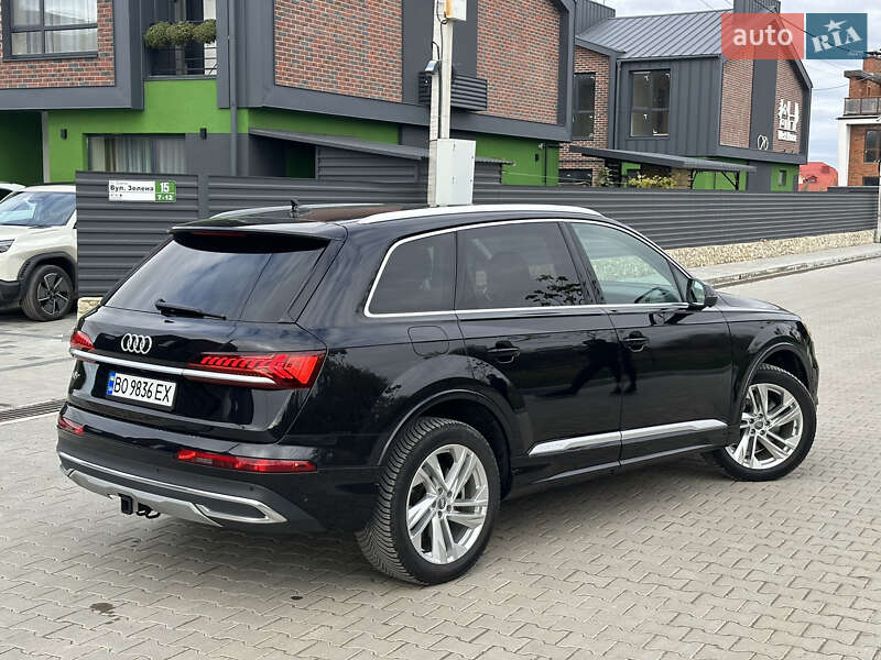 Позашляховик / Кросовер Audi Q7 2020 в Тернополі