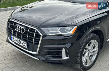 Внедорожник / Кроссовер Audi Q7 2020 в 