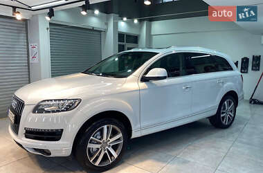 Внедорожник / Кроссовер Audi Q7 2013 в Черновцах