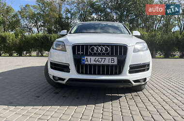 Позашляховик / Кросовер Audi Q7 2013 в 