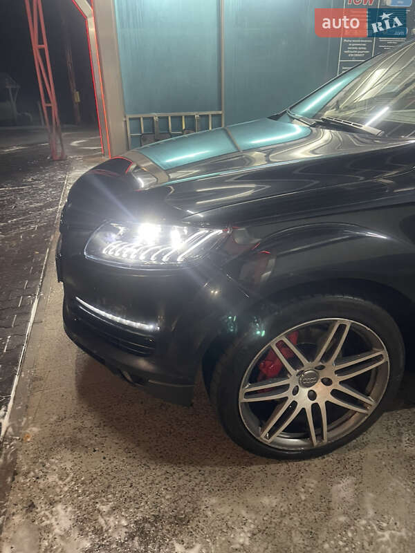 Внедорожник / Кроссовер Audi Q7 2007 в Буче