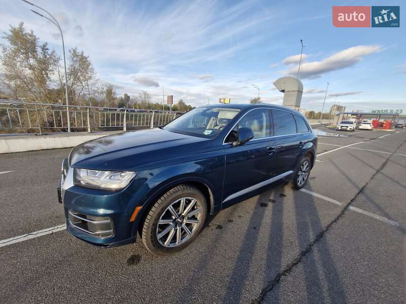 Внедорожник / Кроссовер Audi Q7 2018 в Киеве