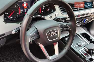 Позашляховик / Кросовер Audi Q7 2019 в 