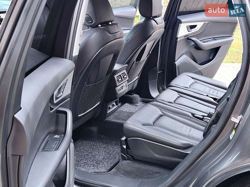 Внедорожник / Кроссовер Audi Q7 2019 в Виннице