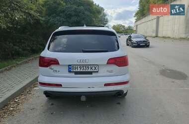 Внедорожник / Кроссовер Audi Q7 2014 в 
