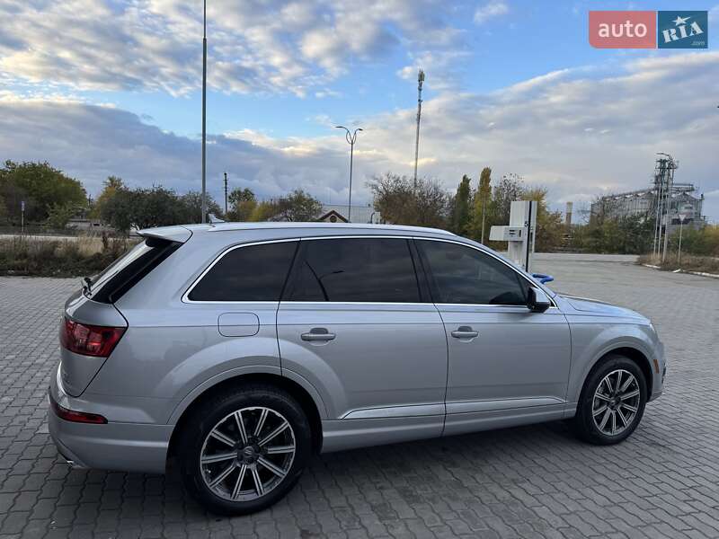 Позашляховик / Кросовер Audi Q7 2017 в Верхньодніпровську фото 3 Позашляховик / Кросовер Audi Q7 2017 в Верхньодніпровську