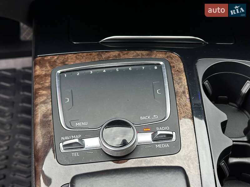 Позашляховик / Кросовер Audi Q7 2016 в Львові