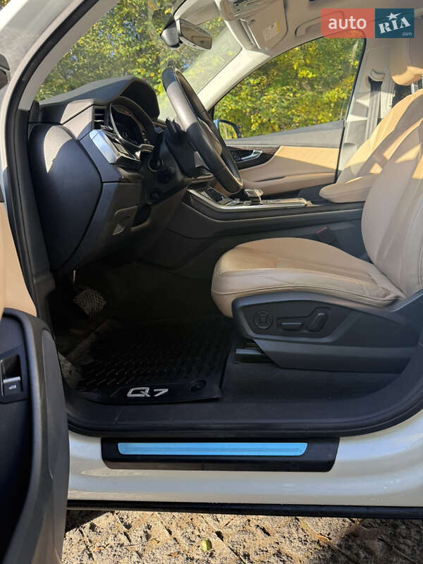 Внедорожник / Кроссовер Audi Q7 2021 в Черновцах фото 11 Внедорожник / Кроссовер Audi Q7 2021 в Черновцах